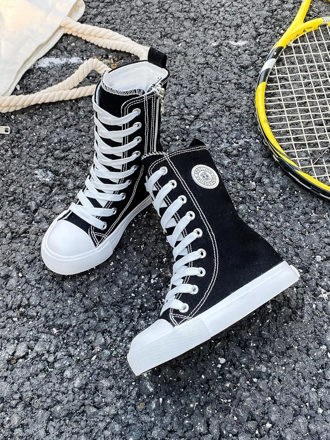 Boys and Girls High Top Children's Canvas Shoes Fashion Street Dance White Campus Shoes Outdoor Leisure Sneakers Shoes