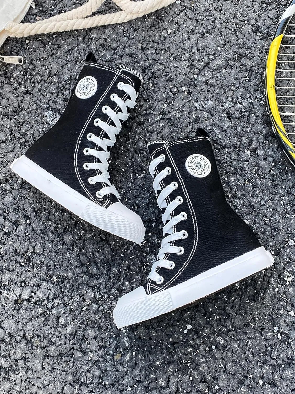 Boys and Girls High Top Children's Canvas Shoes Fashion Street Dance White Campus Shoes Outdoor Leisure Sneakers Shoes