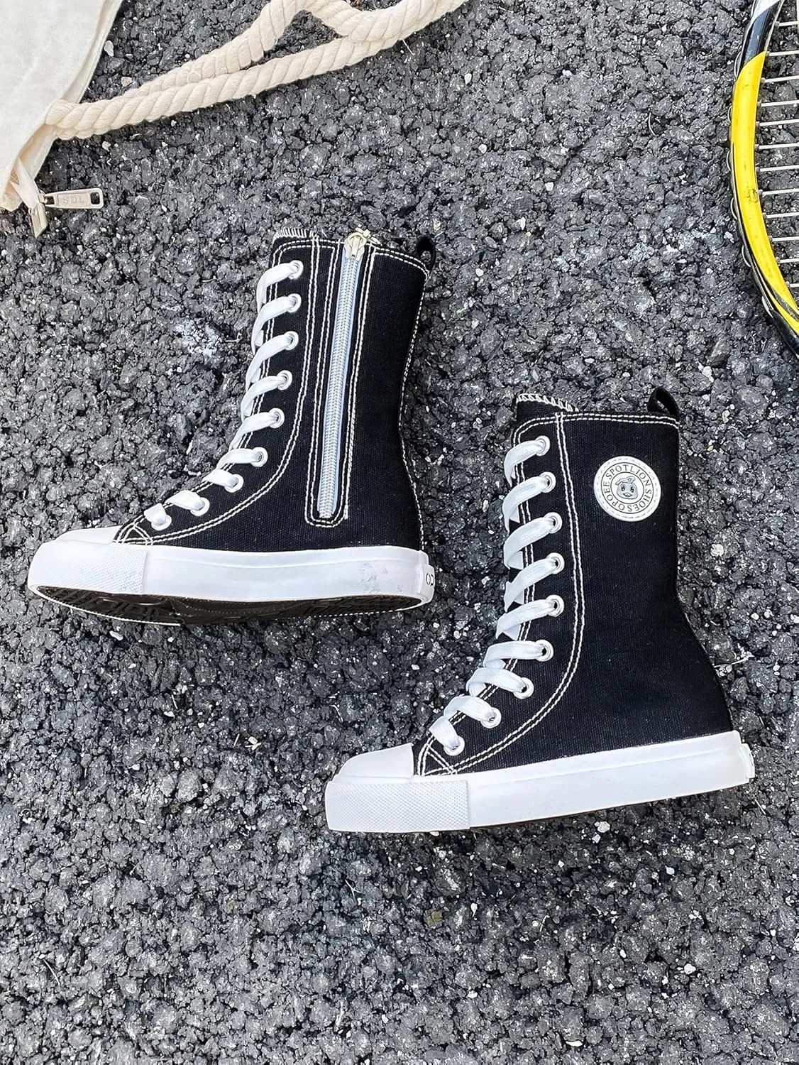 Boys and Girls High Top Children's Canvas Shoes Fashion Street Dance White Campus Shoes Outdoor Leisure Sneakers Shoes
