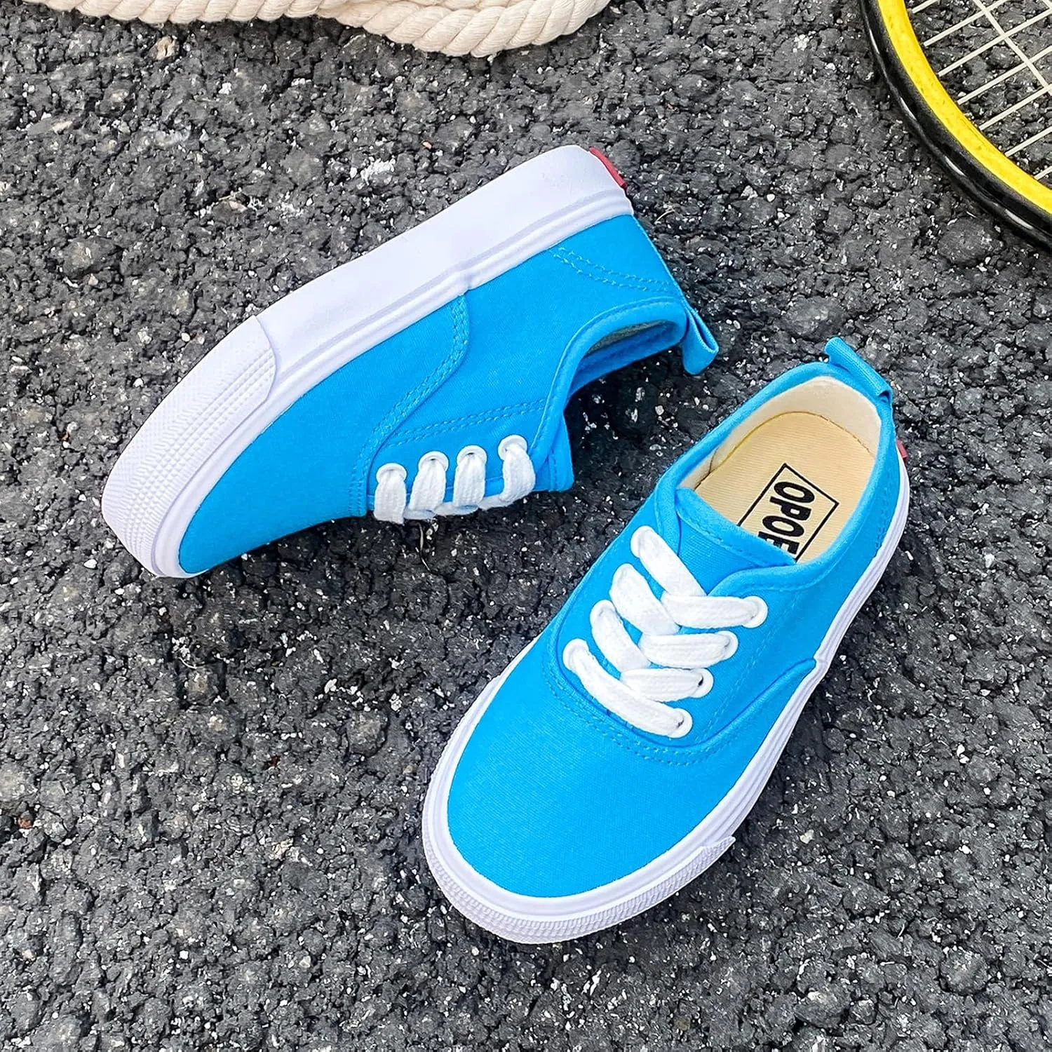 Boys and Girls Low Top Sports Shoes Lace up Canvas Children's Shoes Comfortable and Lightweight Skateboarding Shoes