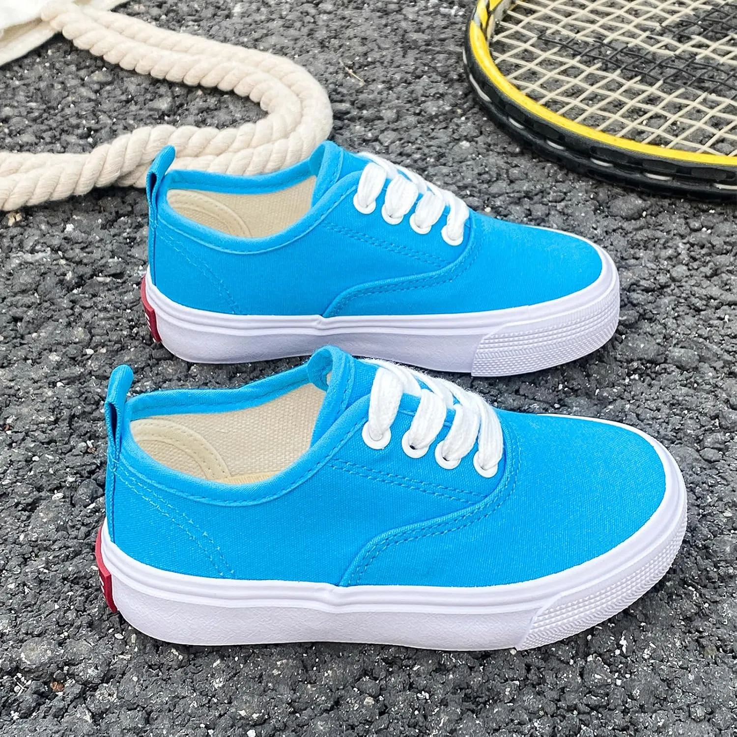 Boys and Girls Low Top Sports Shoes Lace up Canvas Children's Shoes Comfortable and Lightweight Skateboarding Shoes