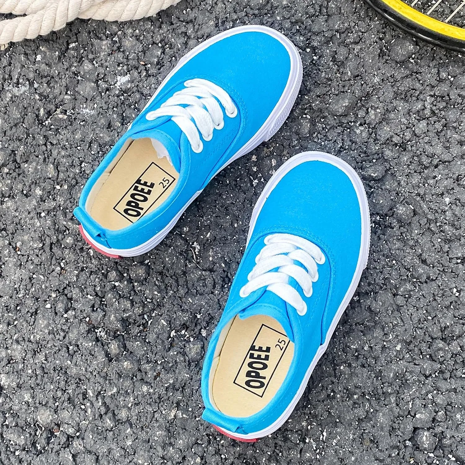 Boys and Girls Low Top Sports Shoes Lace up Canvas Children's Shoes Comfortable and Lightweight Skateboarding Shoes