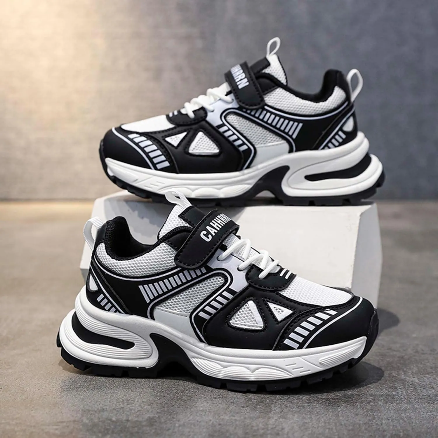 Boys Girls Fashion Sneakers Comfortable Breathable Casual Walking Shoes Non-slip Basketball Shoes Children Outdoor Running Badminton Training Shoes
