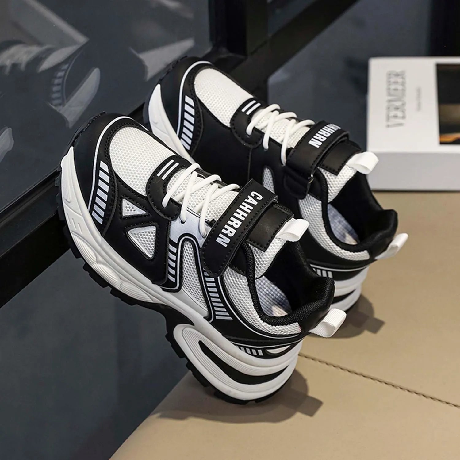 Boys Girls Fashion Sneakers Comfortable Breathable Casual Walking Shoes Non-slip Basketball Shoes Children Outdoor Running Badminton Training Shoes