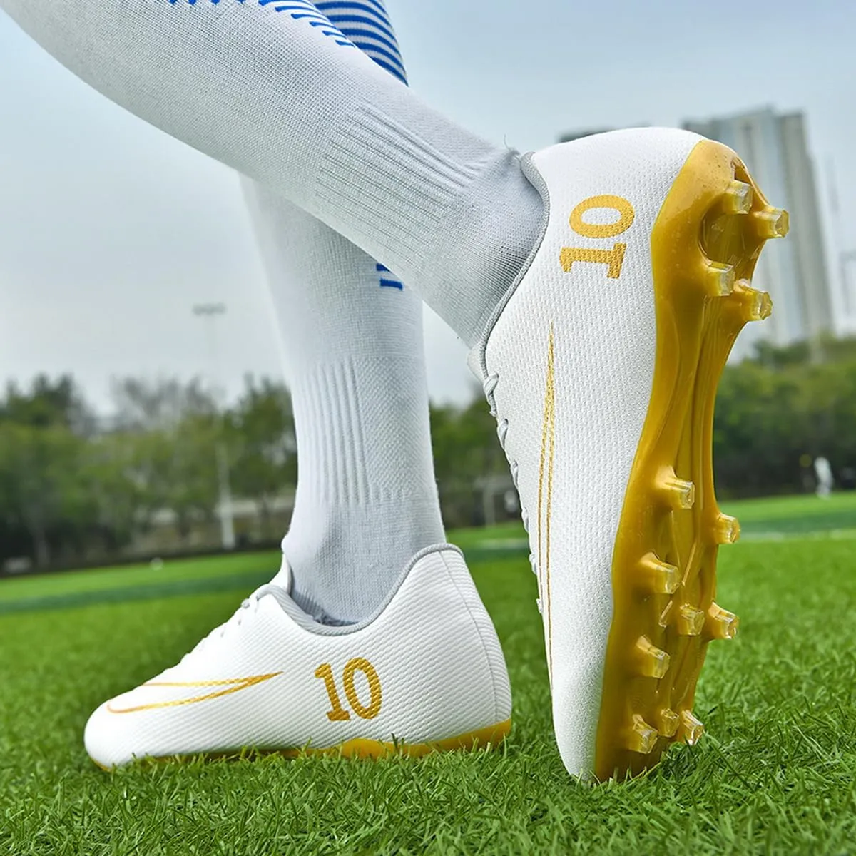 DHOVOR Soccer Cleats Men's Football Shoes Youth Lightweight Football Cleats Anti Slip Athletics Football Trainers Indoor Outdoor Soccer Shoes Men