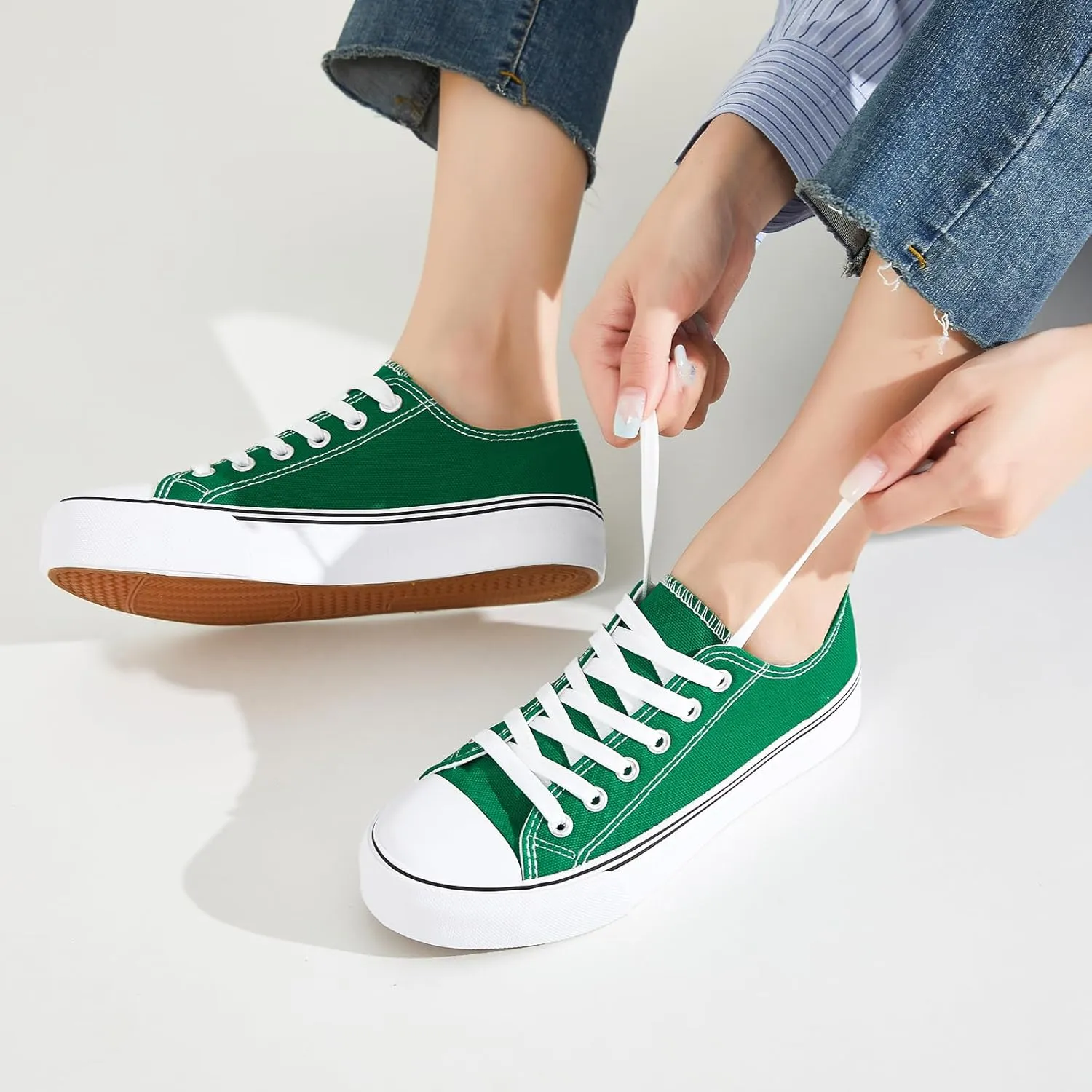FRACORA Womens White Canvas Sneakers Low Top Lace Up Canvas Shoes Fashion Comfortable