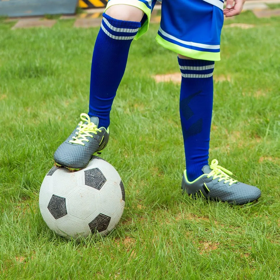 Hawkwell Kids Athletic Firm Ground Outdoor Comfortable Soccer Cleats(Toddler/Little Kid/Big Kid)