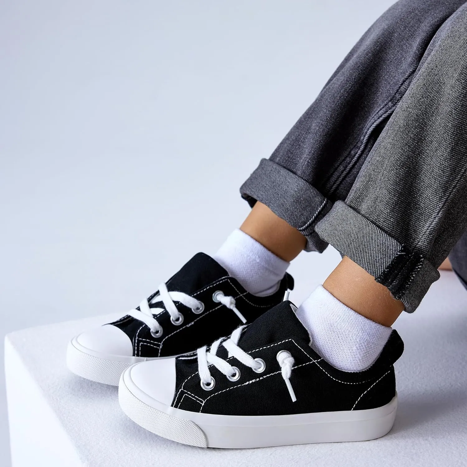 Kids' Low-Top Slip-On Cotton Sneakers, Classic Lace-Up Canvas Shoes for Girls Boys