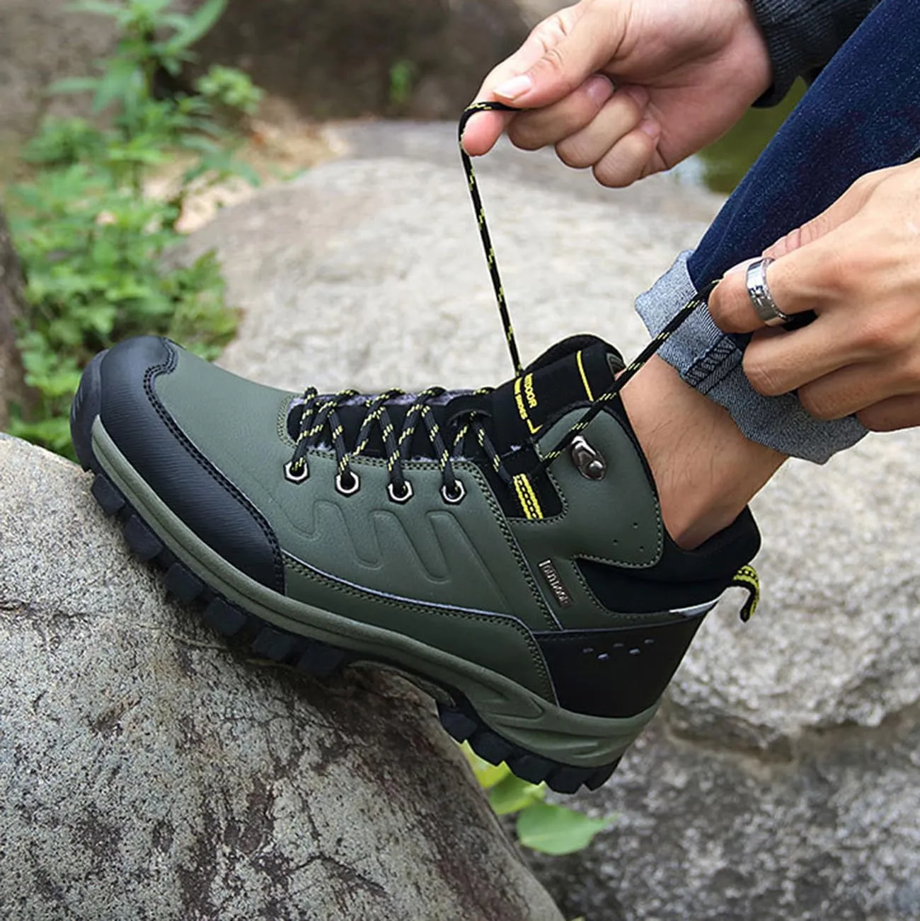 Men's Hiking Boots Outdoor Waterproof Non-Slip Work Boots Autumn Winter Trekking Snow Boots