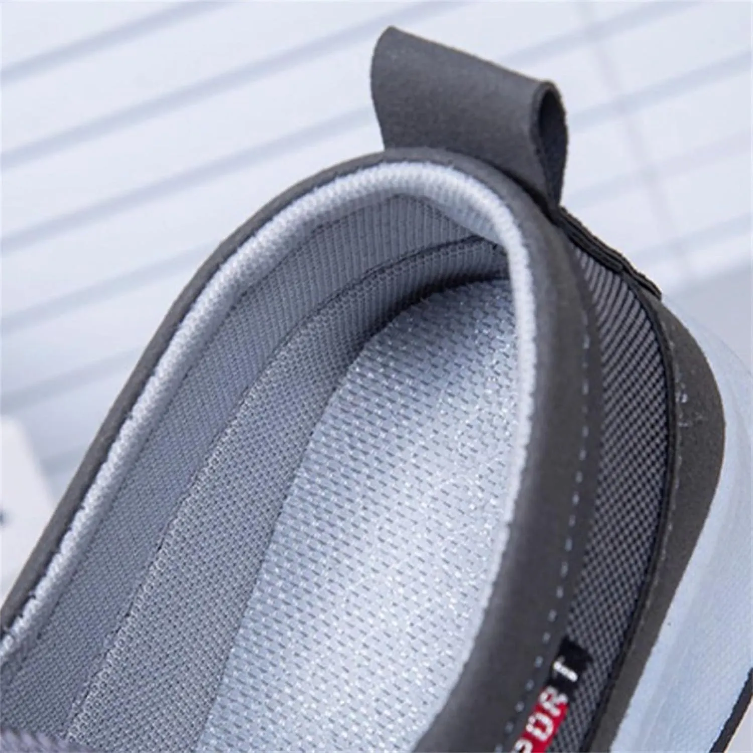 Men's Low Top Casual Shoes Spring and Autumn All Day Wear Comfortable Breathable Flat Bottom Non Slip Leisure Sports Shoes Lace up Soft Sole Loafer