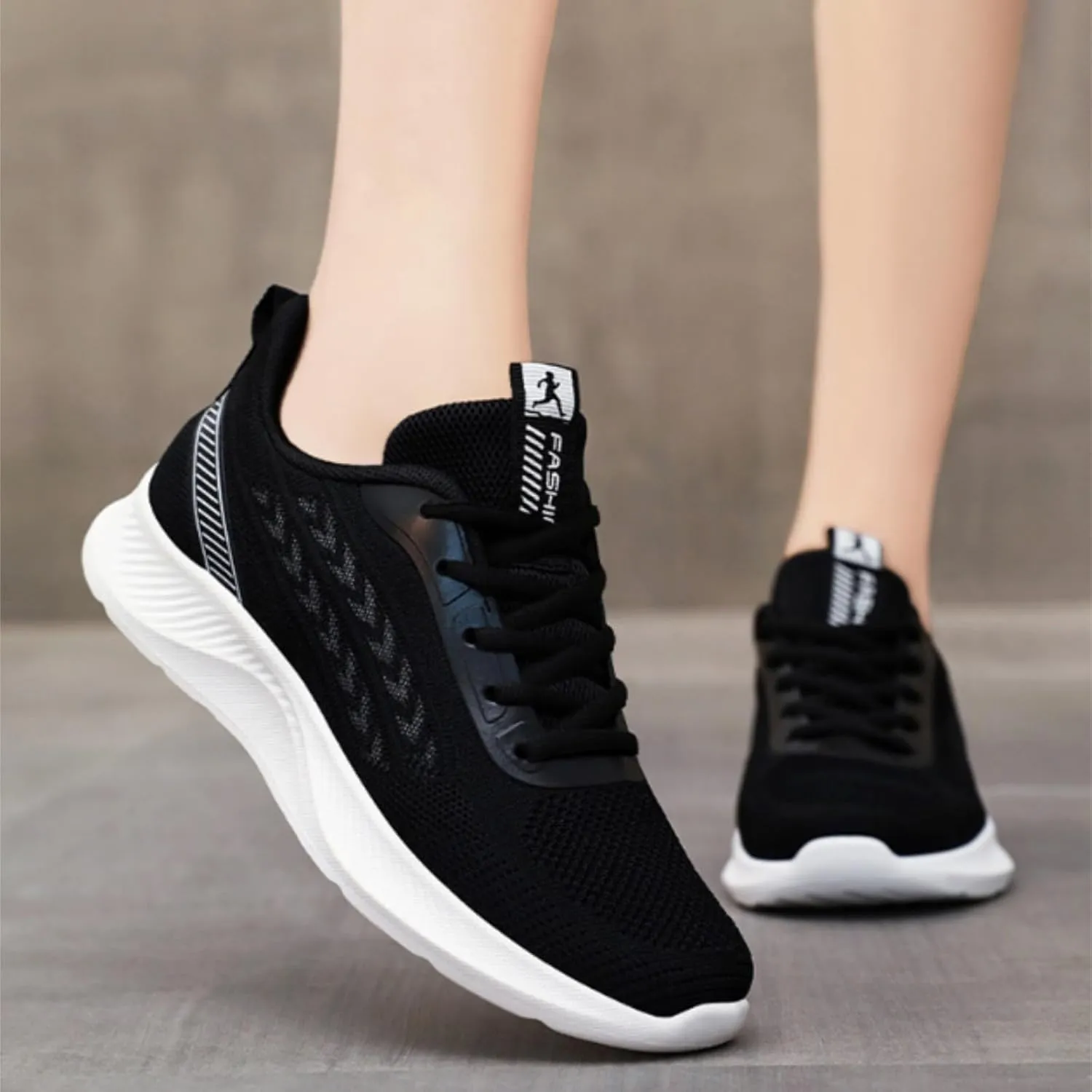 Mens Shoes Slip On White Sneakers Men Womens Loafers Comfortable Closed Toe Indoor and Outdoor Christmas Running Shoes Women Loafers for Women Casual