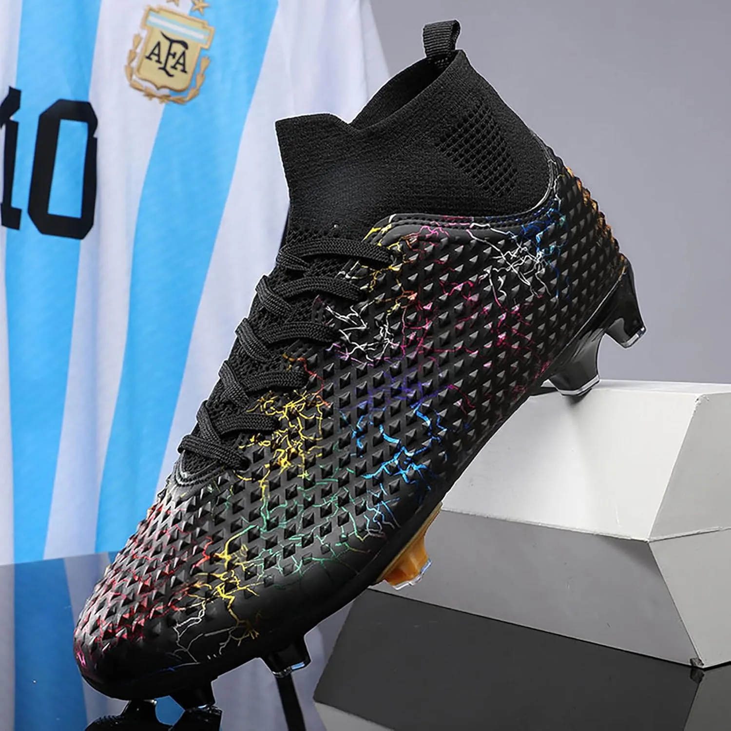 Men's Soccer Shoes High-Top Soccer Cleats Outdoor Breathable Athletic Professional Spikes Youth Boys Football Shoes Unisex