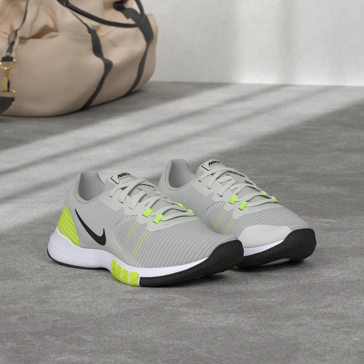 Nike Men's Flex Control TR3 Sneaker