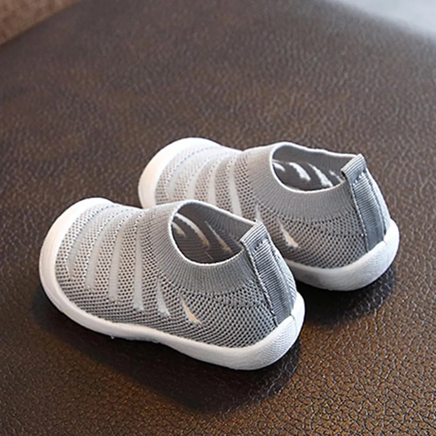 Toddler Basketball Shoes Summer and Autumn Cute Girls Flying Woven Mesh Breathable Flat Solid Little Girl Toddler Shoes