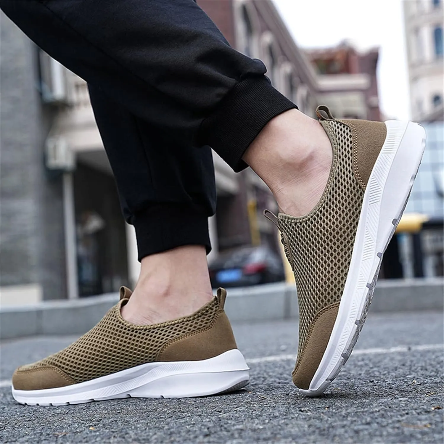 Womens Slip On Walking Shoes Lightweight Breathable Non Slip Mens Casual Shoes Mesh Men Shoes Casual Women's Fashion Sneakers Brown Tennis Shoe Loafers Casual Slip On