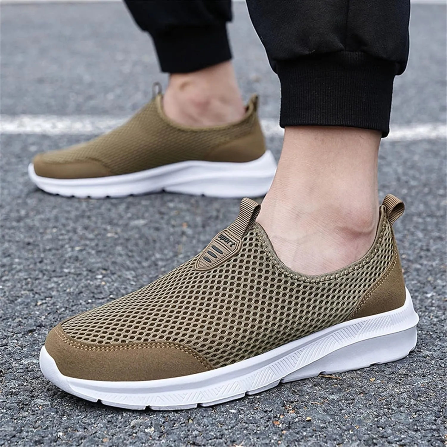 Womens Slip On Walking Shoes Lightweight Breathable Non Slip Mens Casual Shoes Mesh Men Shoes Casual Women's Fashion Sneakers Brown Tennis Shoe Loafers Casual Slip On